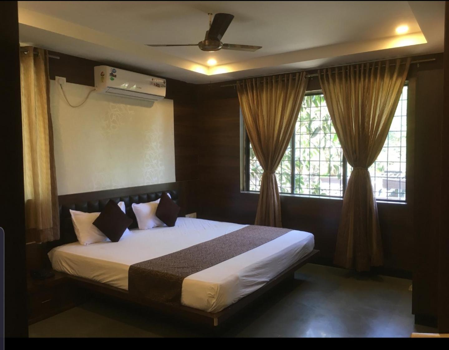 Liva Rooms Нашик Екстериор снимка