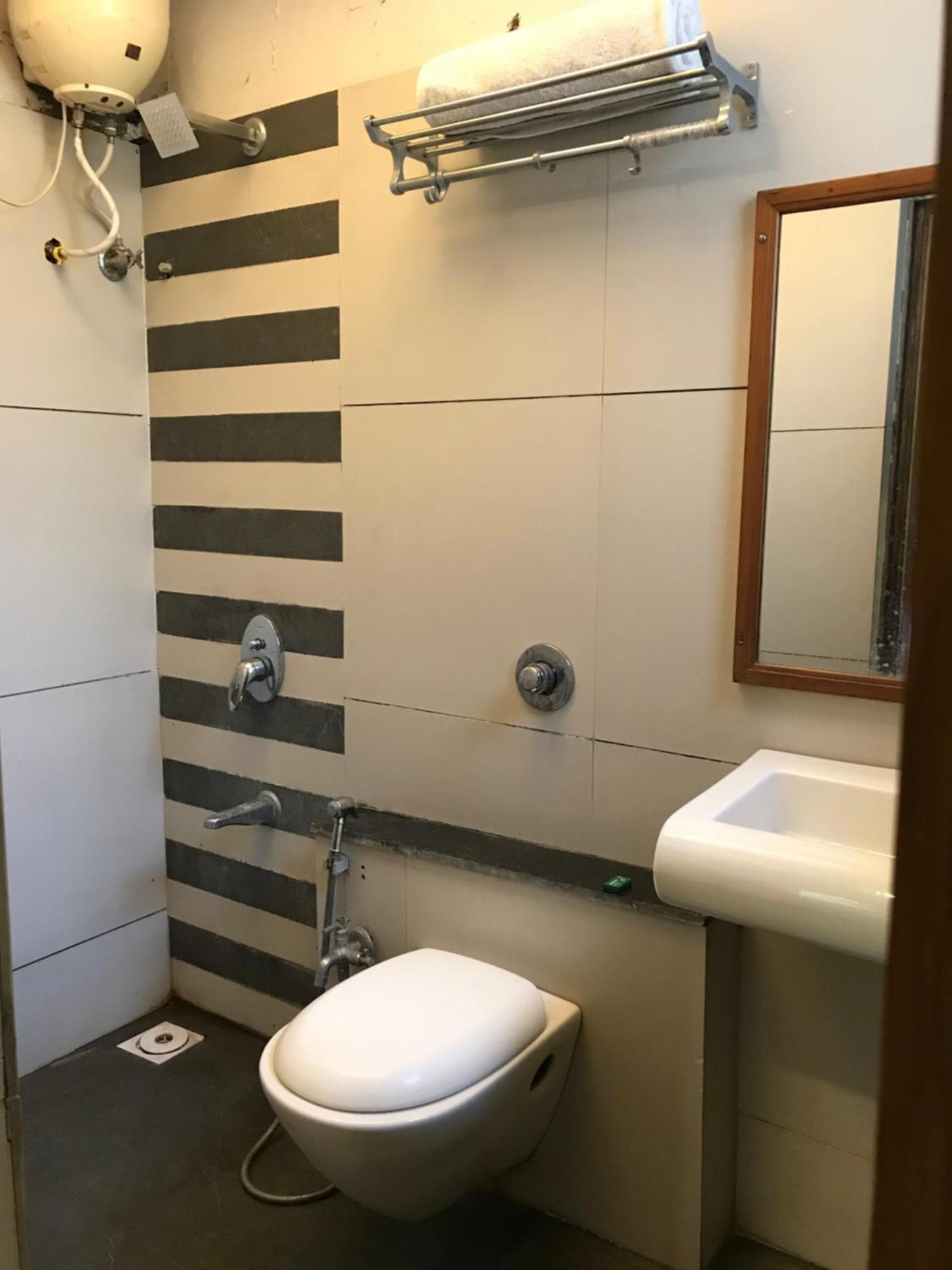 Liva Rooms Нашик Екстериор снимка