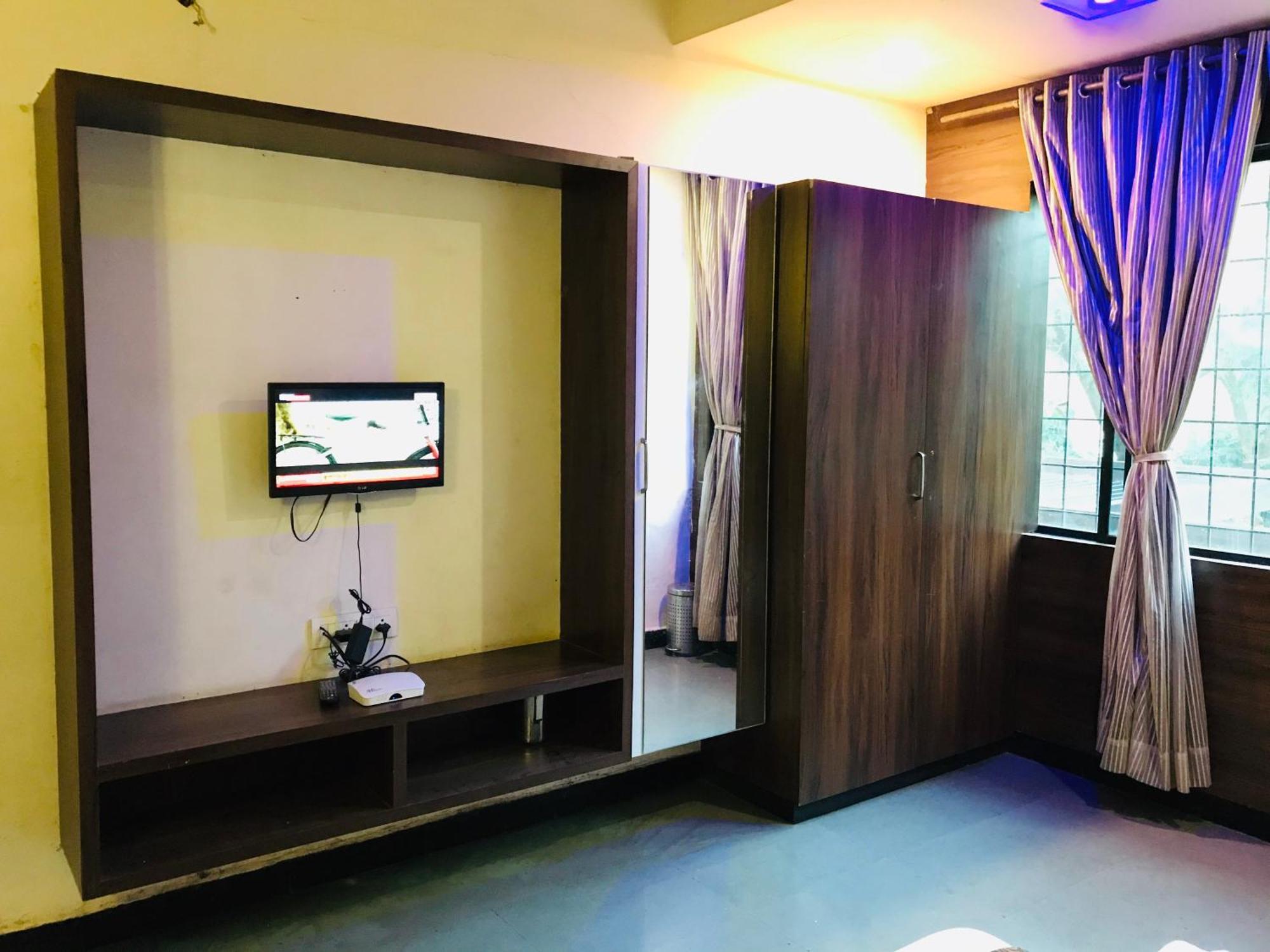 Liva Rooms Нашик Екстериор снимка